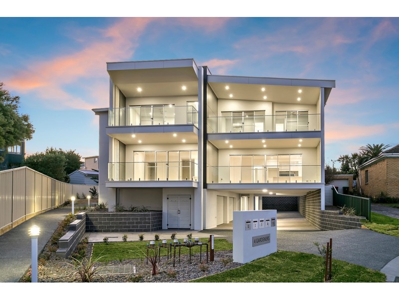 4/4 Gardeners Crescent, Shellharbour NSW 2529