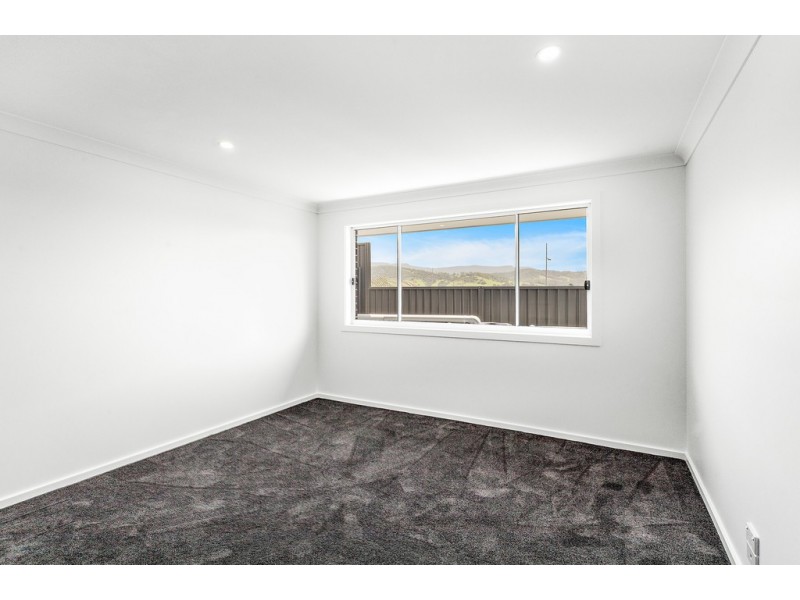 52 Gugara Street, Calderwood NSW 2527