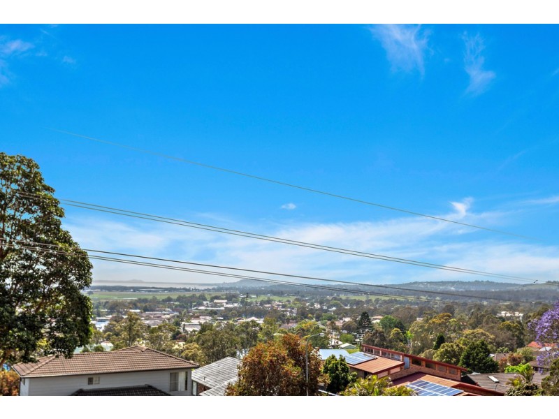 28 Scenic Crescent, Albion Park NSW 2527