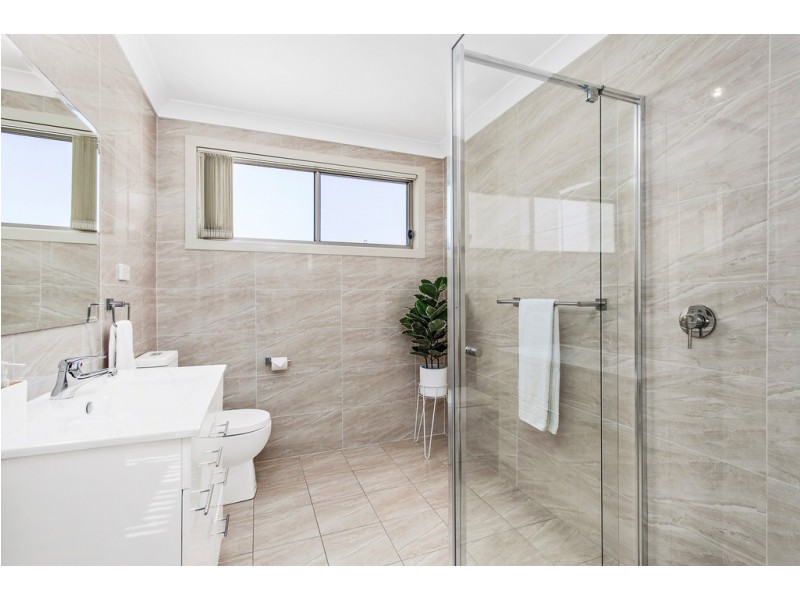 2 Elizabeth Circuit, Flinders NSW 2529