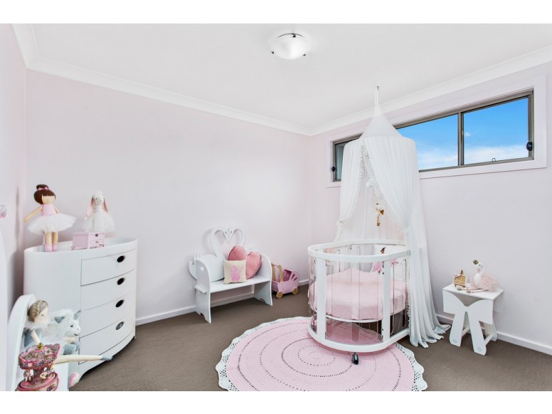 2 Elizabeth Circuit, Flinders NSW 2529