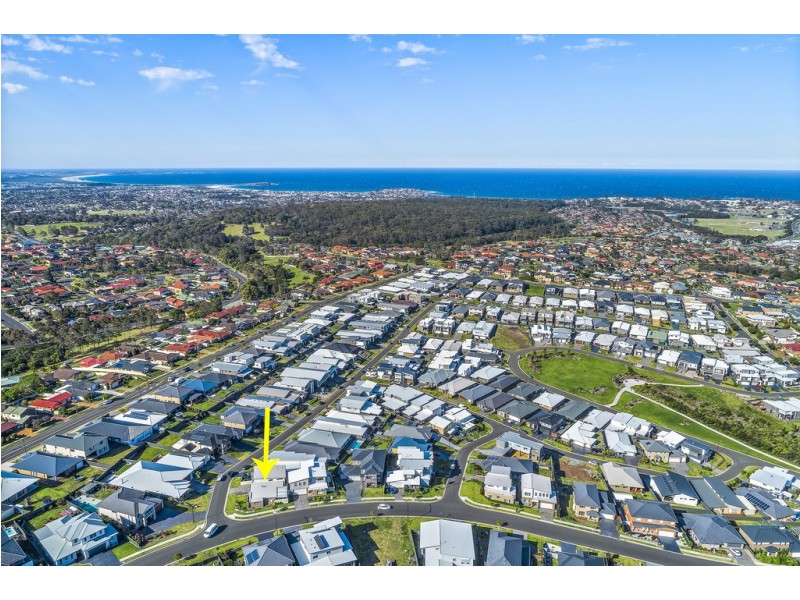 2 Elizabeth Circuit, Flinders NSW 2529