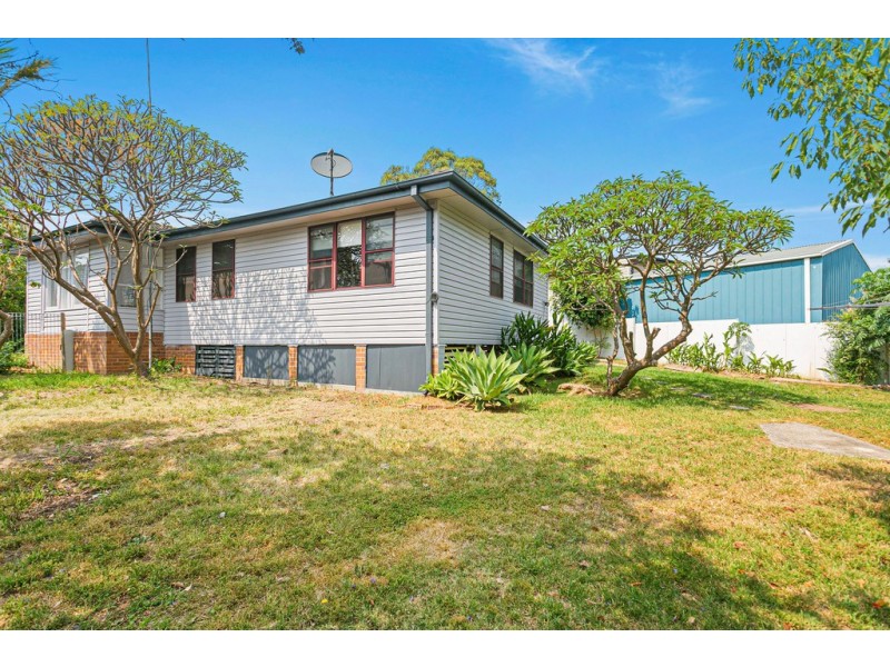 12 McCool Street, Warilla NSW 2528