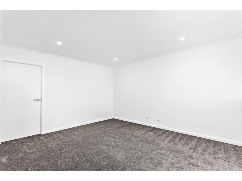 2/3A Whittaker Street, Flinders NSW 2529