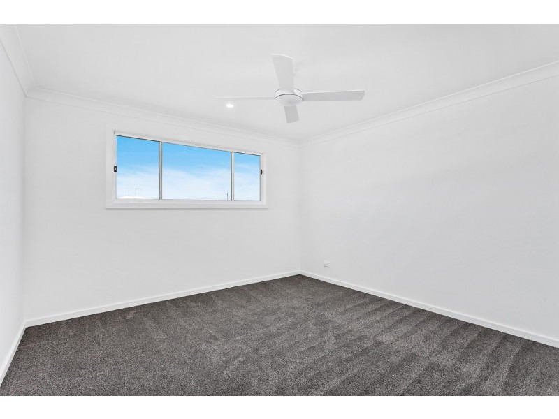 2/3A Whittaker Street, Flinders NSW 2529