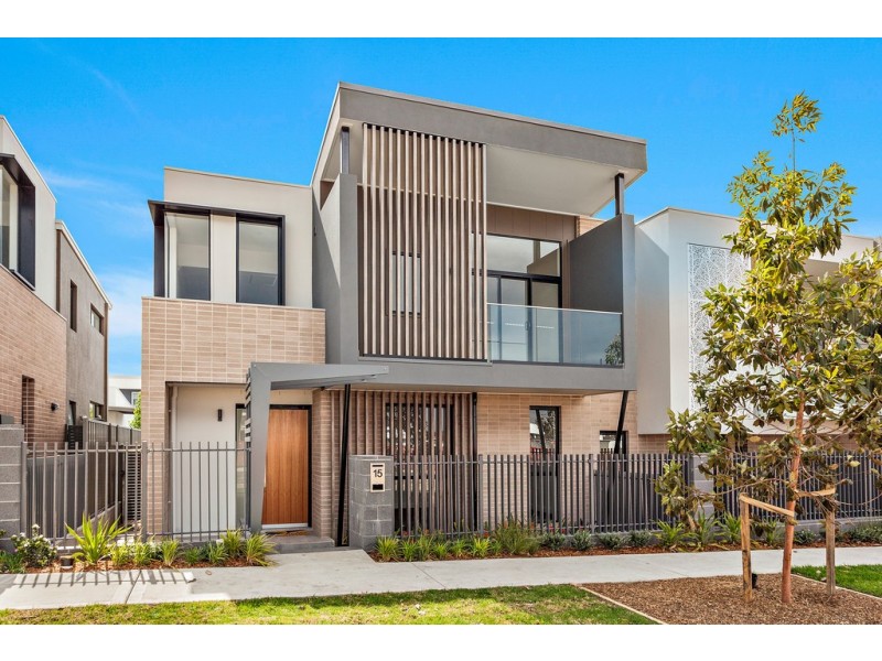 15 The Promontory Drive, Shell Cove NSW 2529