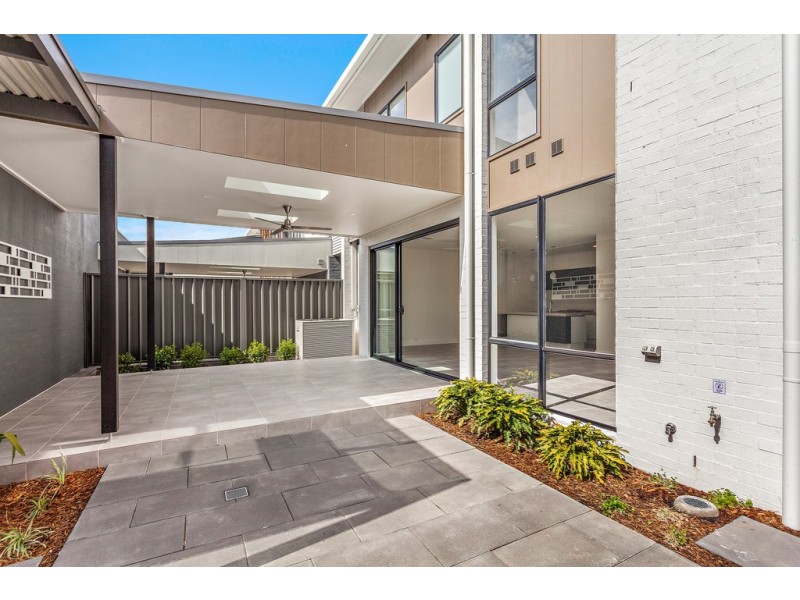 15 The Promontory Drive, Shell Cove NSW 2529