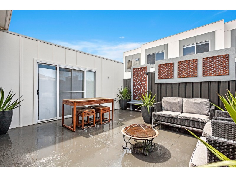 7 Burroo Street, Albion Park Rail NSW 2527