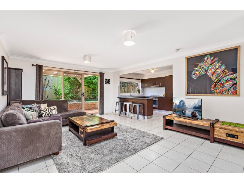 1 Eucumbene Avenue, Flinders NSW 2529