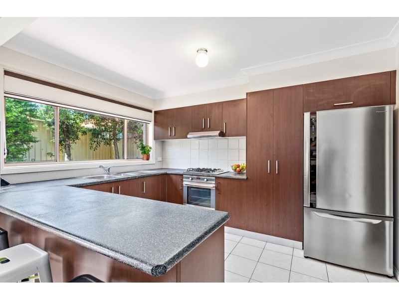 1 Eucumbene Avenue, Flinders NSW 2529