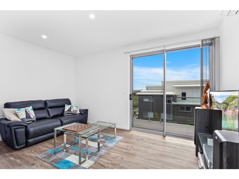 21 National Avenue, Shell Cove NSW 2529