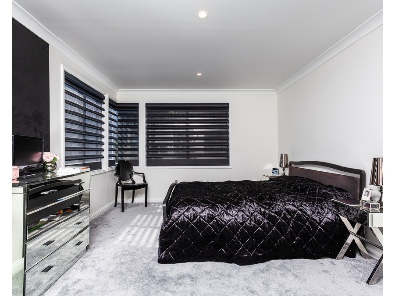 13 James Cook Parkway, Shell Cove NSW 2529