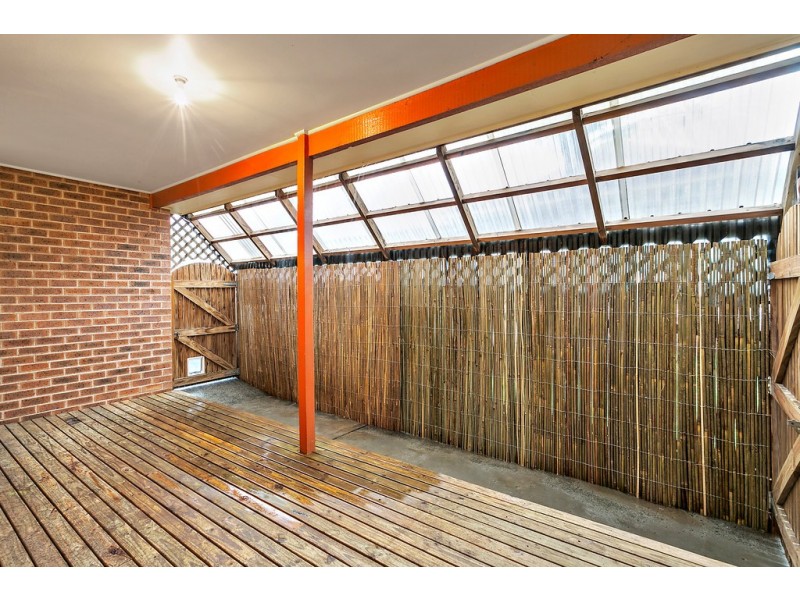 2/12 Borang Place, Flinders NSW 2529