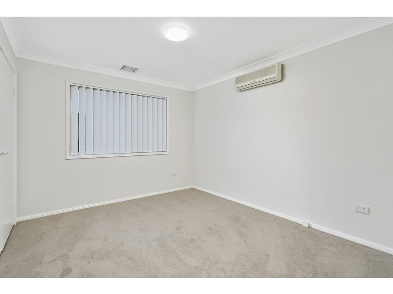 2/12 Borang Place, Flinders NSW 2529