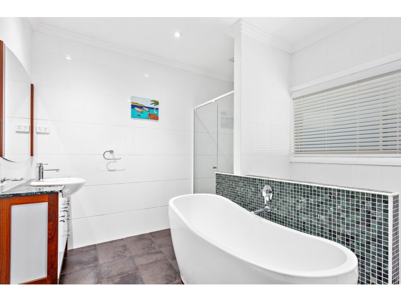 37 Albatross Drive, Blackbutt NSW 2529