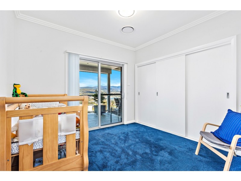 37 Albatross Drive, Blackbutt NSW 2529