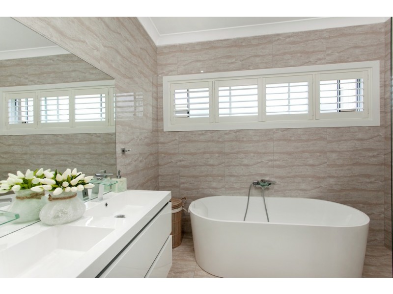 8 Shallows Drive, Shell Cove NSW 2529