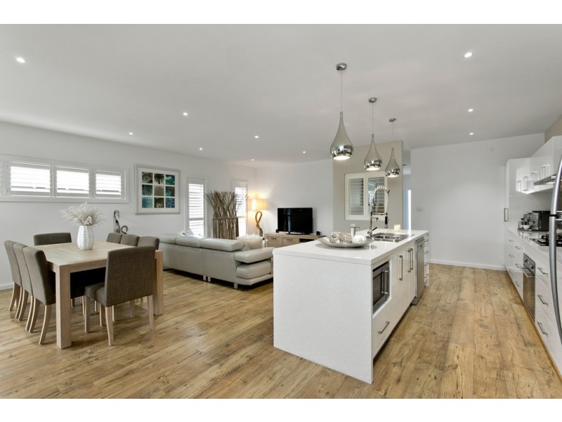 8 Shallows Drive, Shell Cove NSW 2529