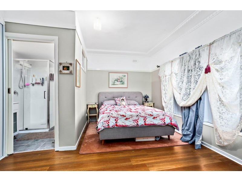 30 McGregor Avenue, Barrack Heights NSW 2528