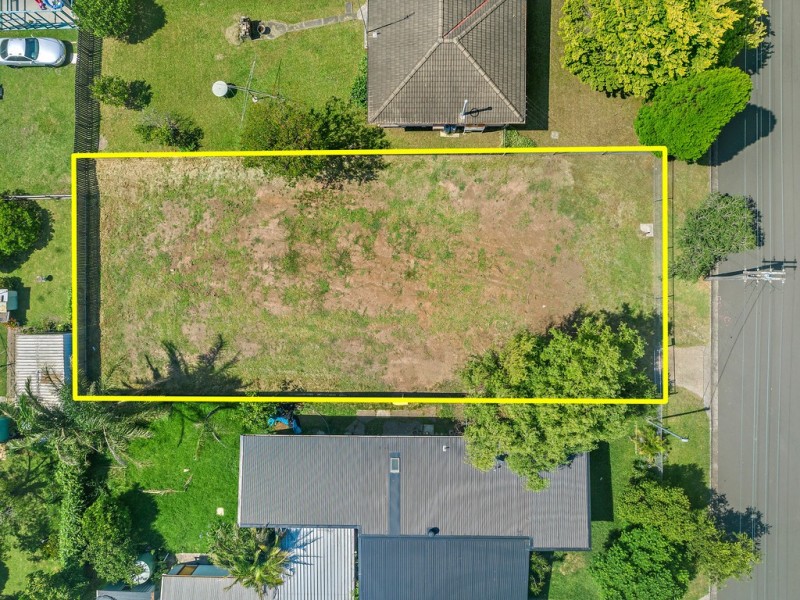 17 Messenger Road, Barrack Heights NSW 2528