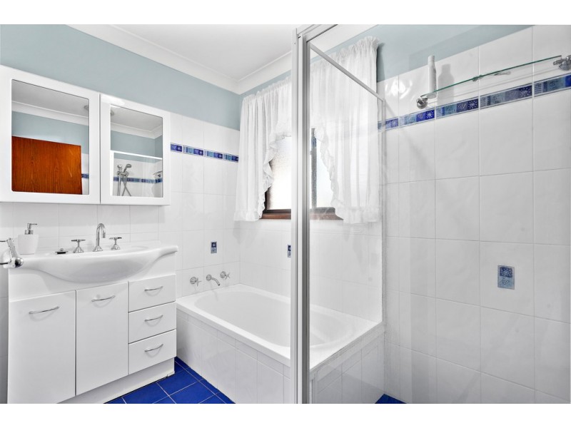 7 Wentworth Street, Oak Flats NSW 2529