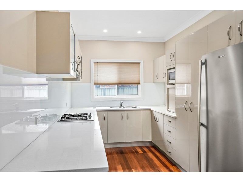 130 Osborne Parade, Warilla NSW 2528