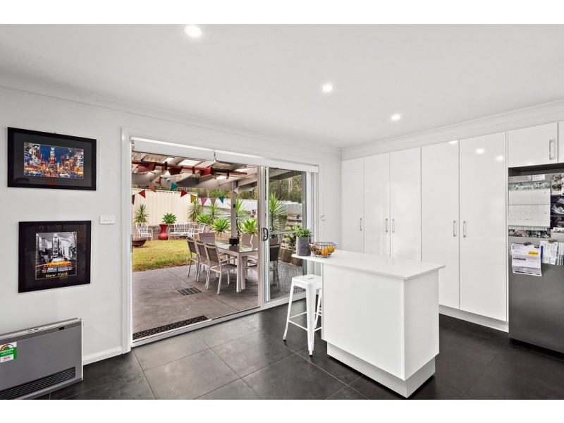 92 Lake Entrance Road, Oak Flats NSW 2529
