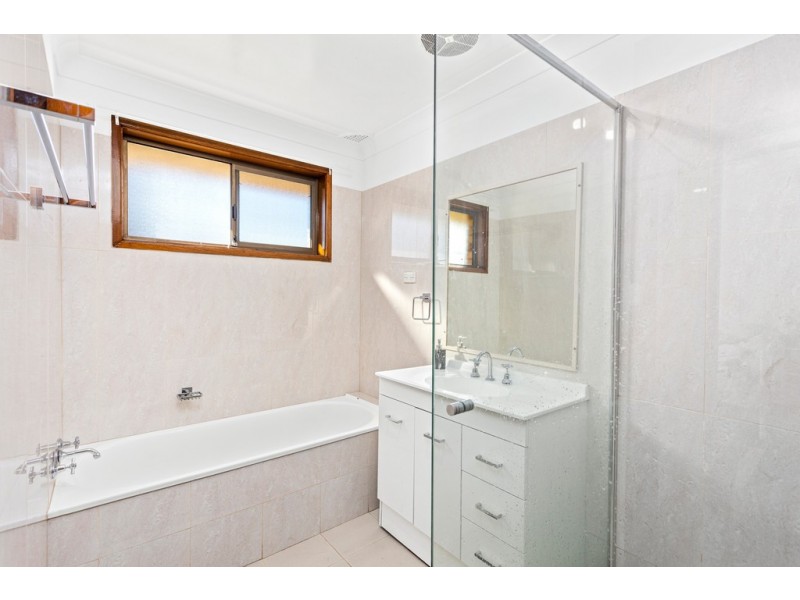 2/58 Wentworth Street, Oak Flats NSW 2529