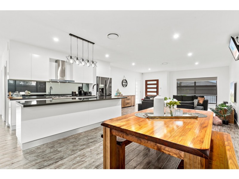 43A Merrett Avenue, Cringila NSW 2502