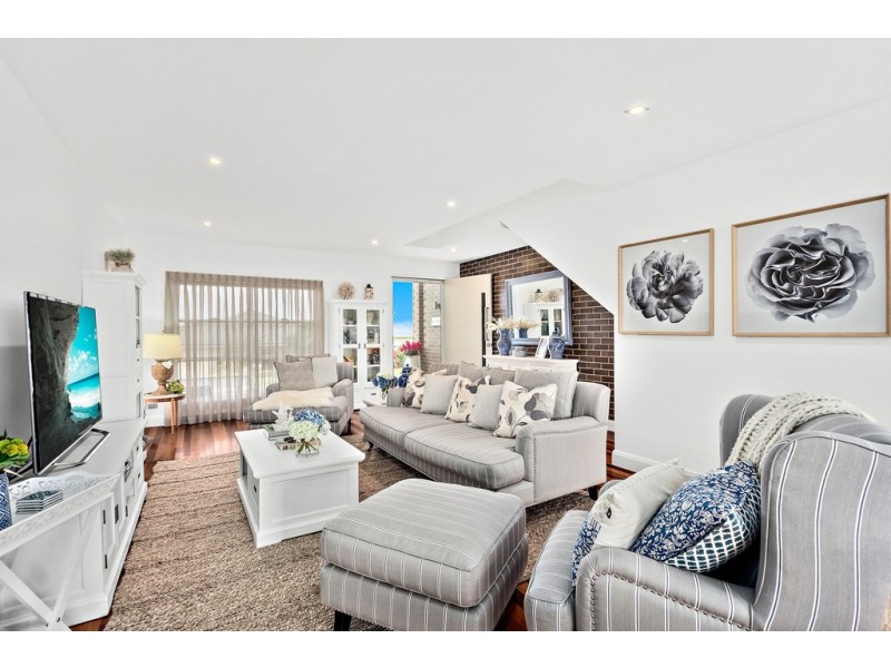 6 Outrigger Place, Shell Cove NSW 2529