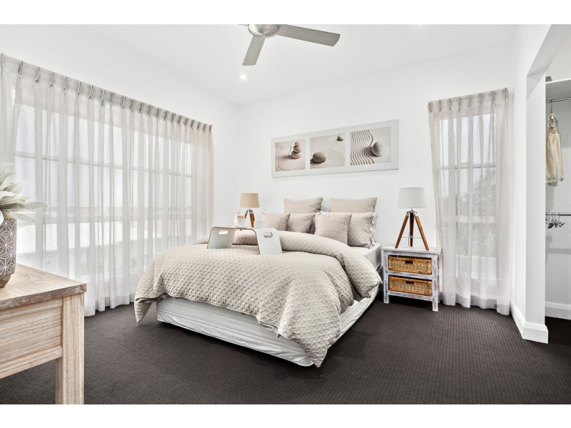 6 Outrigger Place, Shell Cove NSW 2529