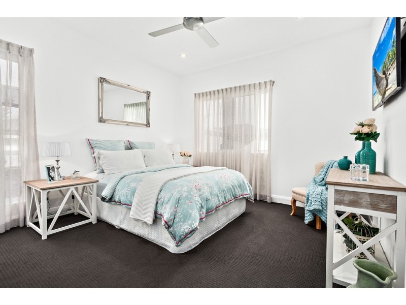 6 Outrigger Place, Shell Cove NSW 2529