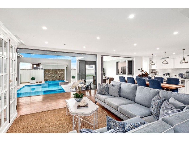 12 Red Sands Avenue, Shell Cove NSW 2529