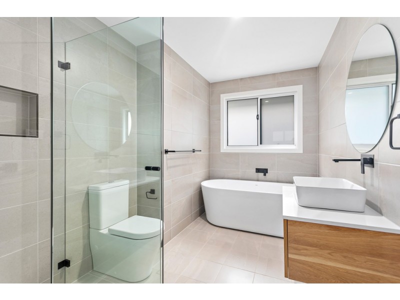 7 Mast Way, Shell Cove NSW 2529