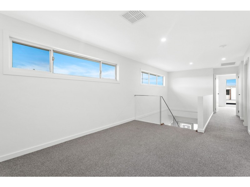 7 Mast Way, Shell Cove NSW 2529