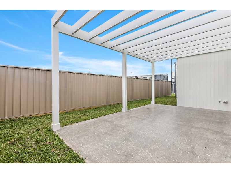 7 Mast Way, Shell Cove NSW 2529