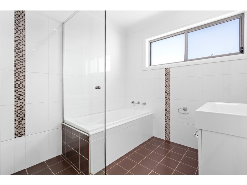 40 Shallows Drive, Shell Cove NSW 2529