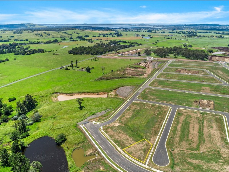 14 Fairy Wren Close, Calderwood NSW 2527