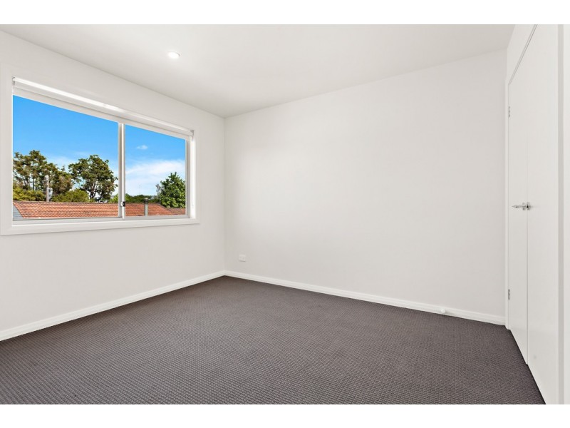 7B Burroo Street, Albion Park Rail NSW 2527