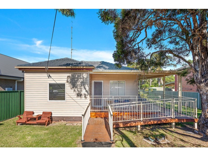 101 Fisher Street, Oak Flats NSW 2529