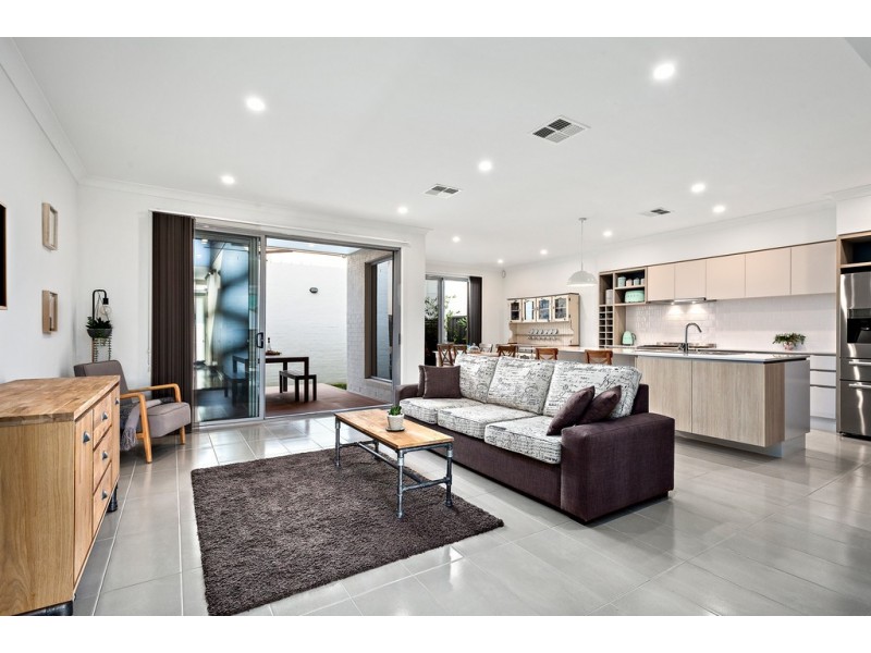 128 Harbour Boulevard, Shell Cove NSW 2529