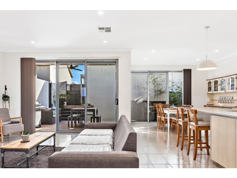 128 Harbour Boulevard, Shell Cove NSW 2529