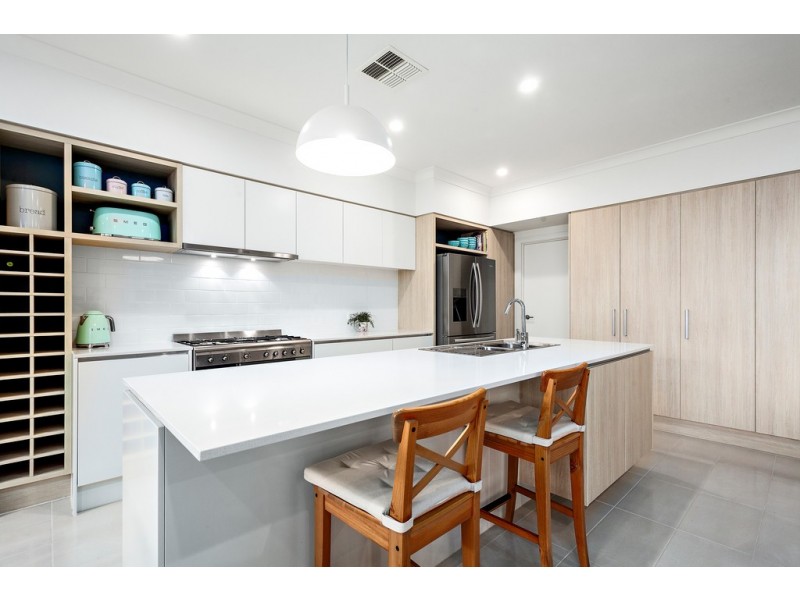 128 Harbour Boulevard, Shell Cove NSW 2529