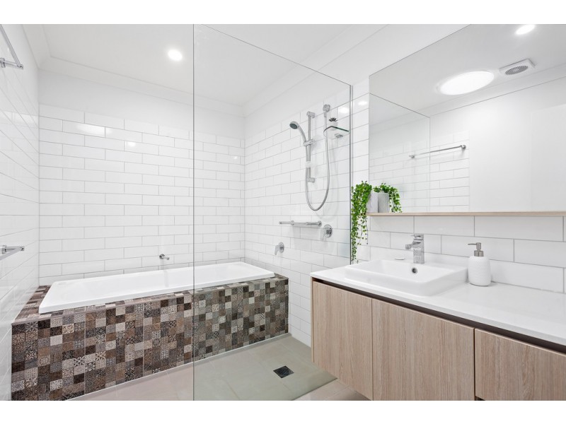 128 Harbour Boulevard, Shell Cove NSW 2529