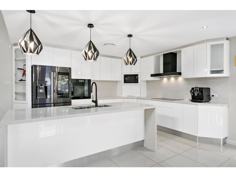 16 Huntingdale Close, Shell Cove NSW 2529