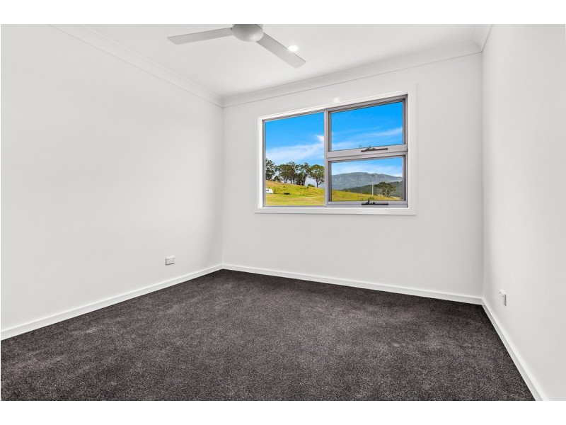 3 Paul Circuit, Tullimbar NSW 2527
