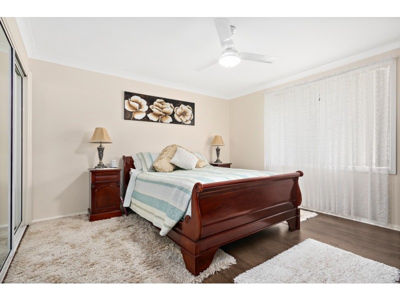 2/61 Charlotte Crescent, Albion Park NSW 2527