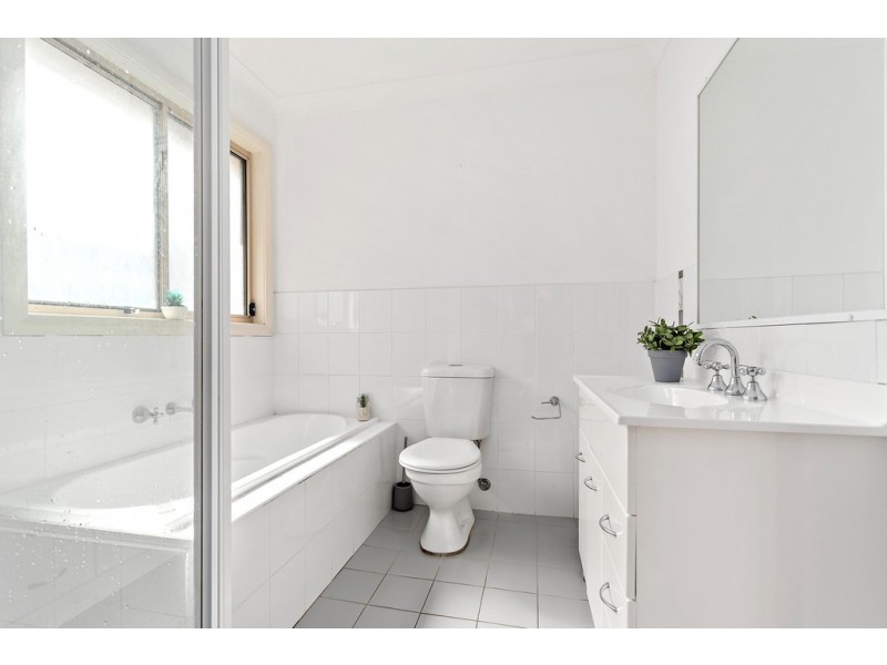 1/5 Reid Street, Shellharbour NSW 2529