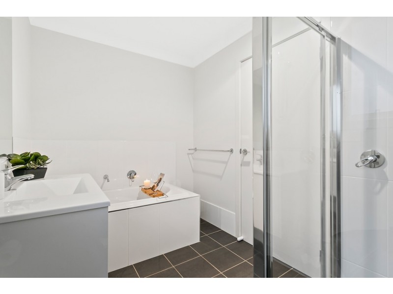 22 Elizabeth Circuit, Flinders NSW 2529