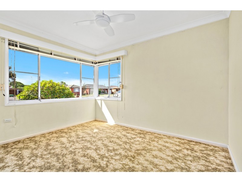 31 Murrie Street, Windang NSW 2528